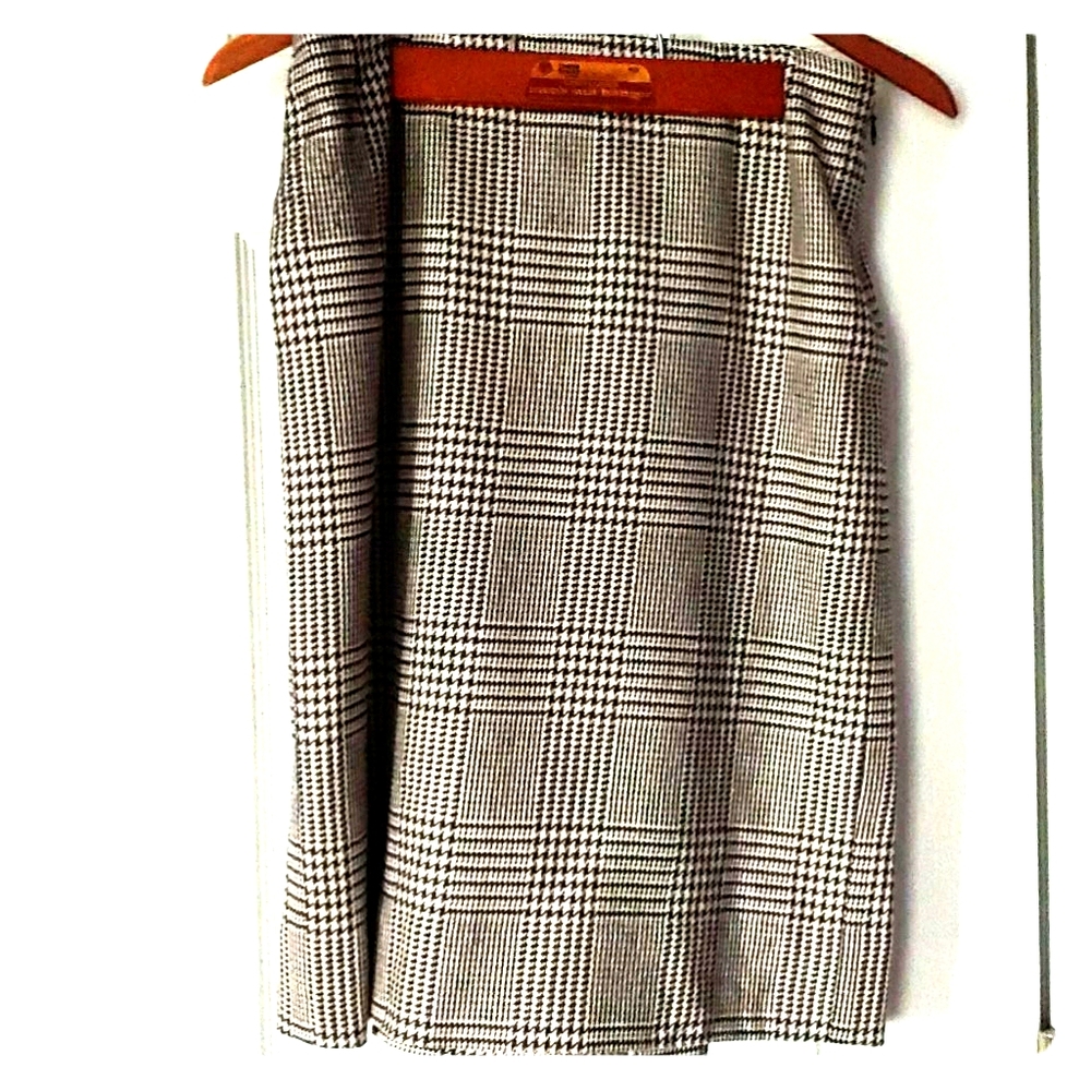 Vintage tweed pencil skirt